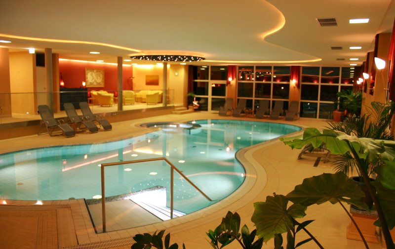 Schwimmbad im Hotel Stenitzer