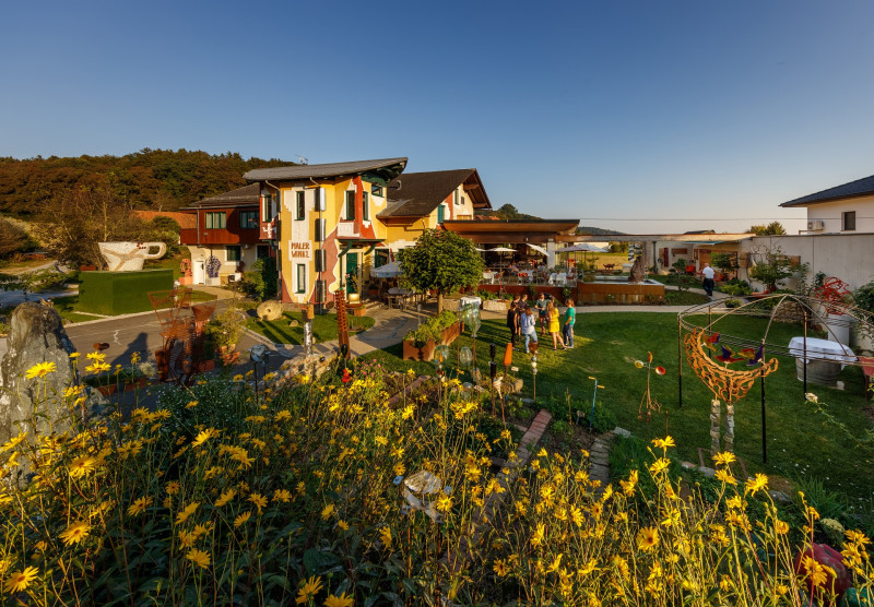 Restaurant - Vinothek - Kunsthotel Malerwinkl im Vulkanland Steiermark