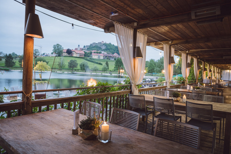 Blick von der Terrasse des Seehaus Riegersburg