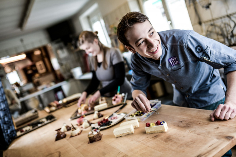 Liebe zum Handwerk in der Backstube von Einfach Fitz